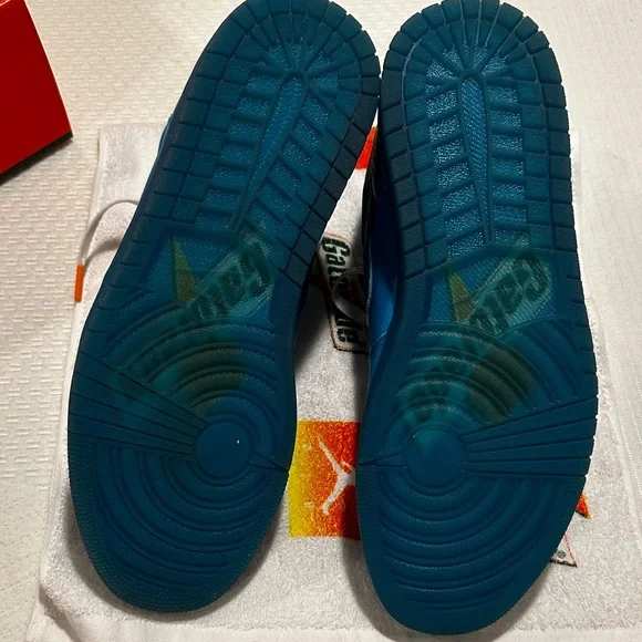 Air Jordan 1 Retro “Like Mike” - Picture 3 of 10